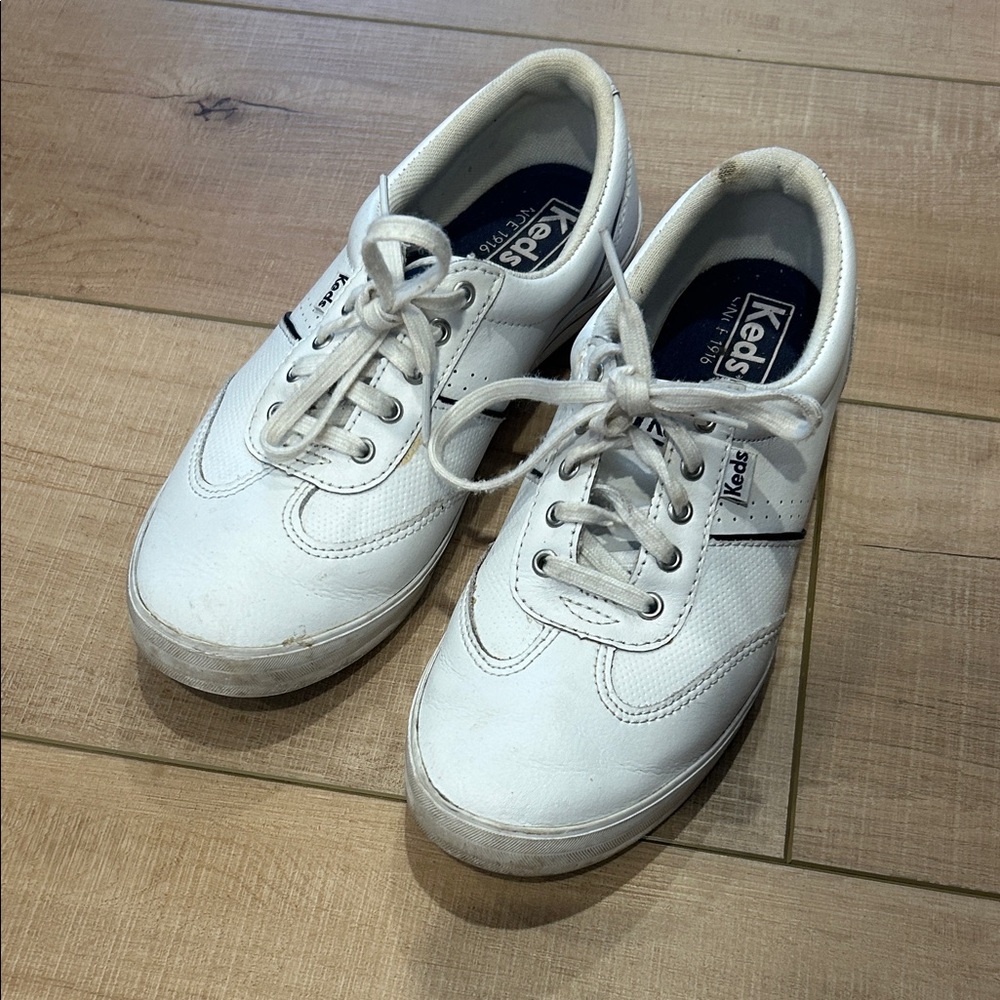 Keds women's Classic White Lace-Up Sneakers size 7